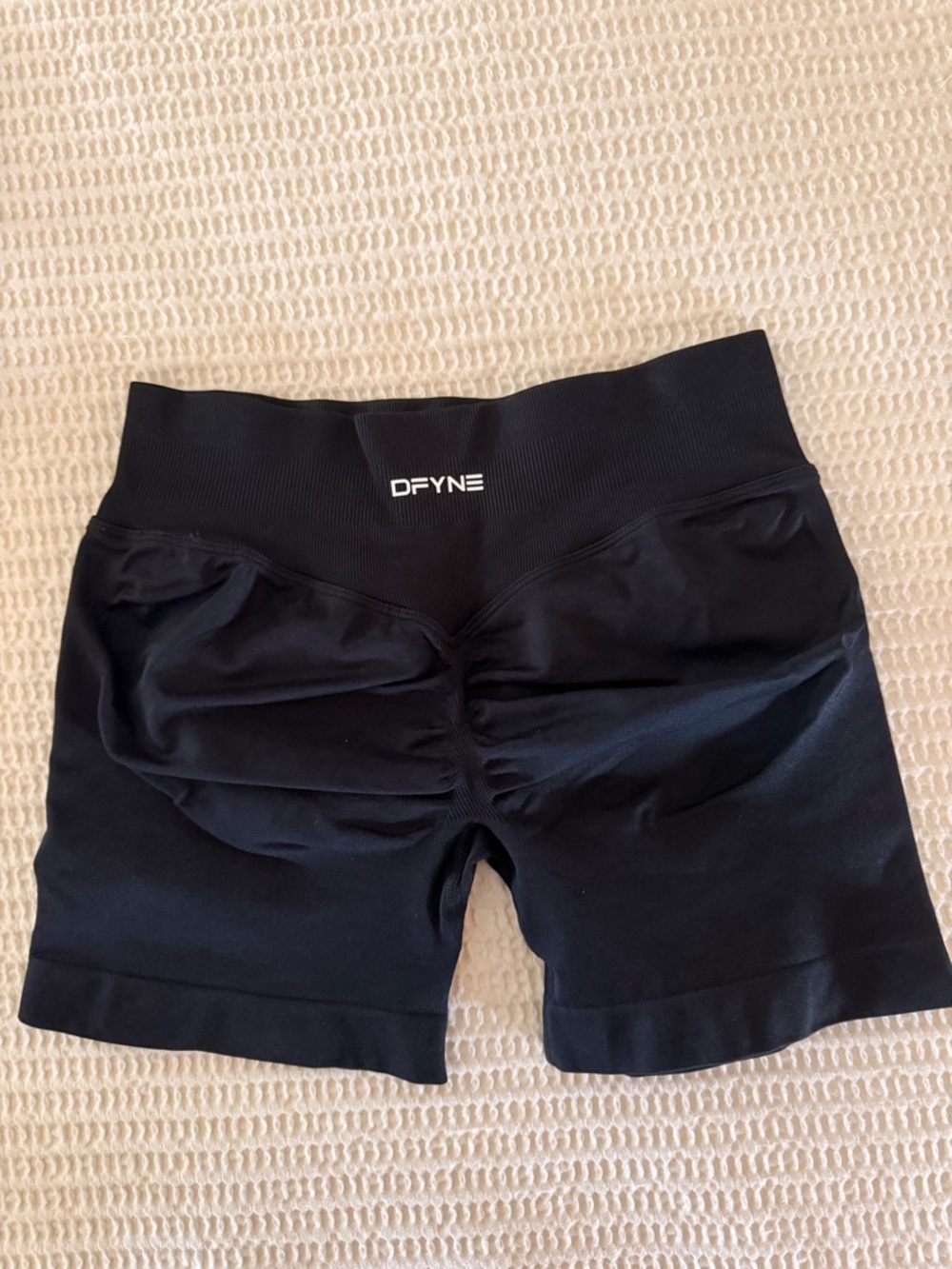 Pair of DFYNE Impact Shorts - Black and Light Pink - Picture 3 of 7